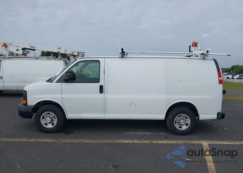2015 Chevrolet Express 2500 Work Van from USA, damaged, VIN 1GCWGFCF7F1154197